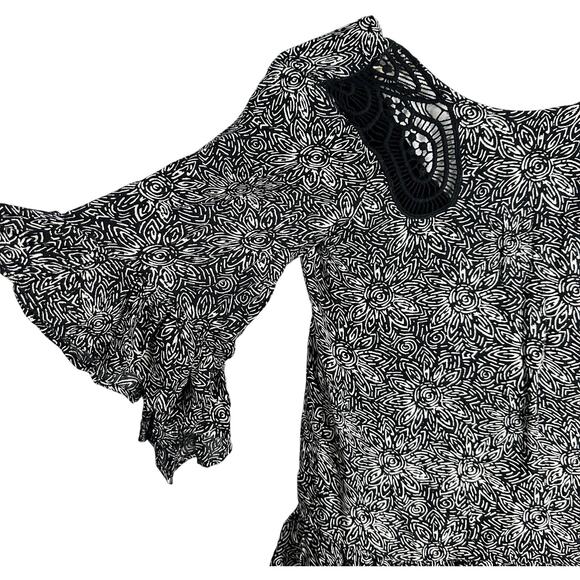 Volcom Mini Dress Size M Black White Lace Insert Deep Scoop Back Bell Sleeves - Picture 2 of 9